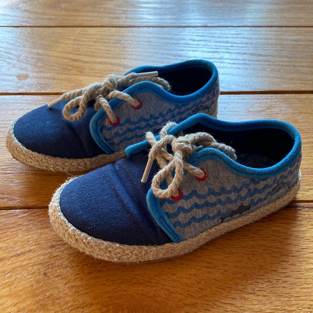 Toddler size 9 Cat & Jack boat shoe